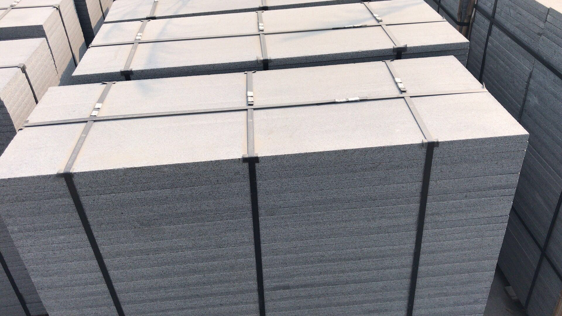 【恒鑨竽杰石材】主營花崗巖江西紅、新老礦芝麻黑654#