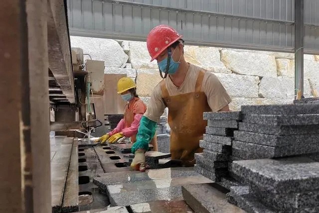 廣西岑溪：石材產業升級助力脫貧攻堅