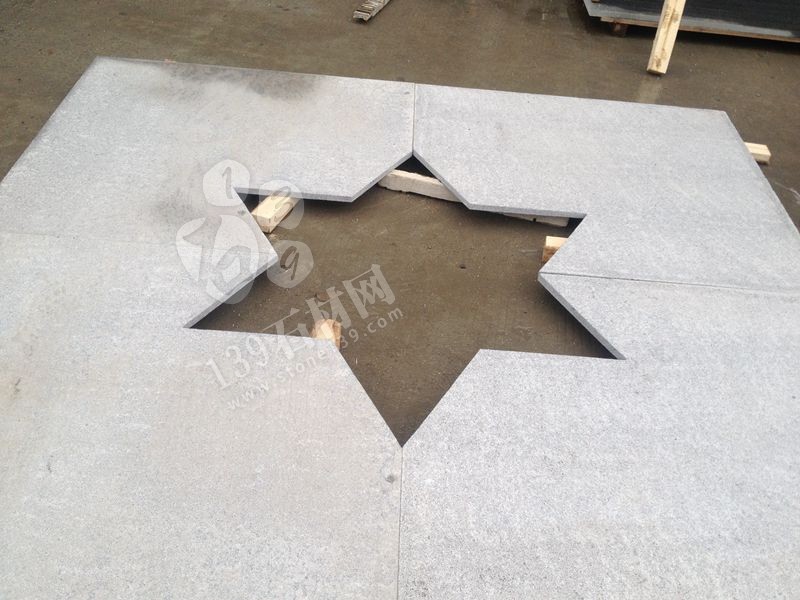 恒信達石材與芝麻黑老礦654的感情三言兩語說不清