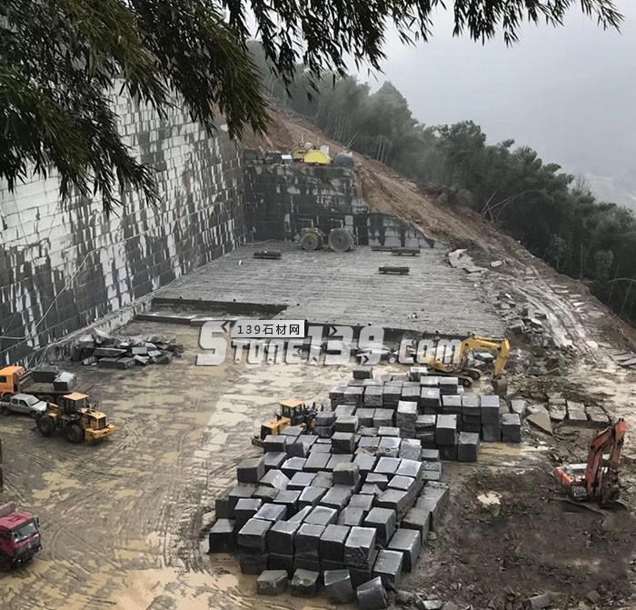 江西（芝麻黑）奉新縣自然資源局赴彭澤縣考察學習礦山整治和綠色礦山創建！