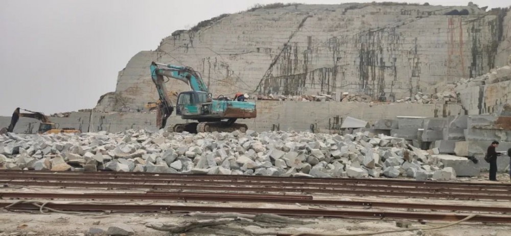 6604.4立方米花崗巖石材荒料最低價處置！明天開拍千萬別錯過！