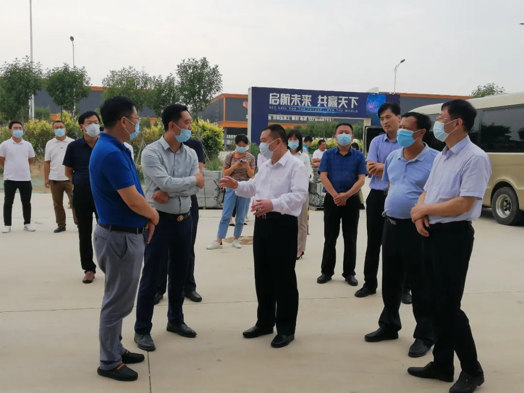 河北滄州市副市長張文閣對黃驊港華業石材新城進行考察調研活動