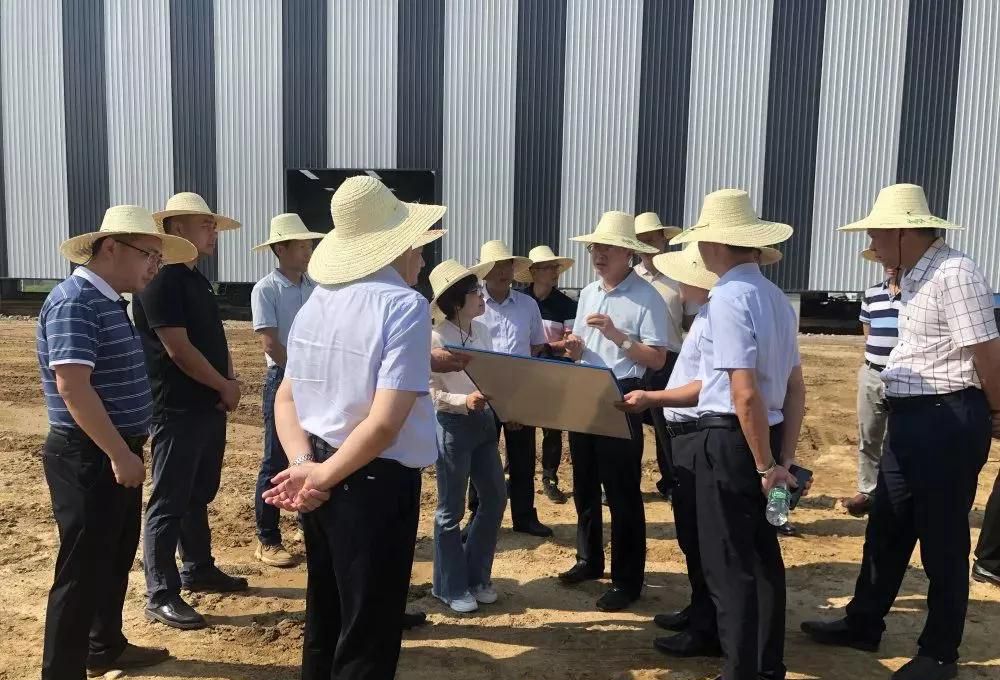 廣西芝麻黑產地鐘山縣黨政主要領導率隊深入花崗巖石材企業(yè)開展專項調研，附產品欣賞！