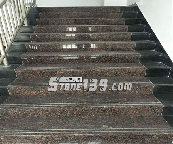 英國棕樓梯踏板鋪設案例