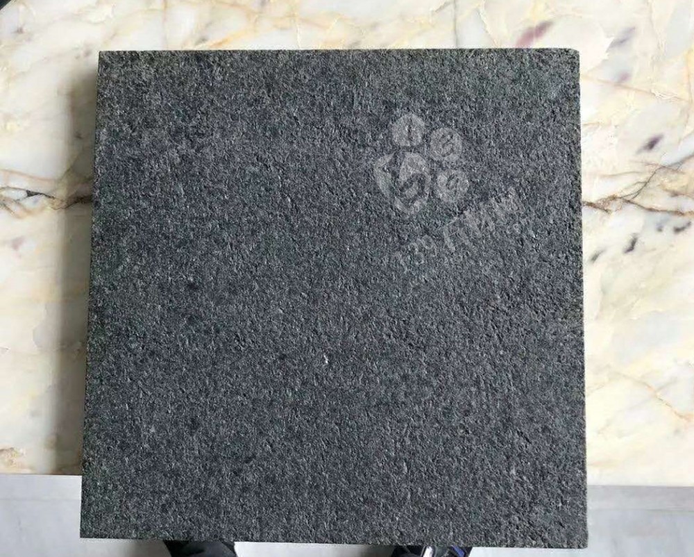 內(nèi)蒙古（輝綠巖產(chǎn)地）鐵龍經(jīng)緯實業(yè)石材綜合產(chǎn)業(yè)基地在固陽縣奠基