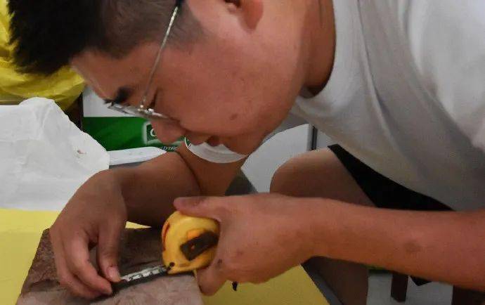 眉山首例！丹棱幸福古村發(fā)現(xiàn)疑距今約一億三千五百萬年的“魚化石”！ 