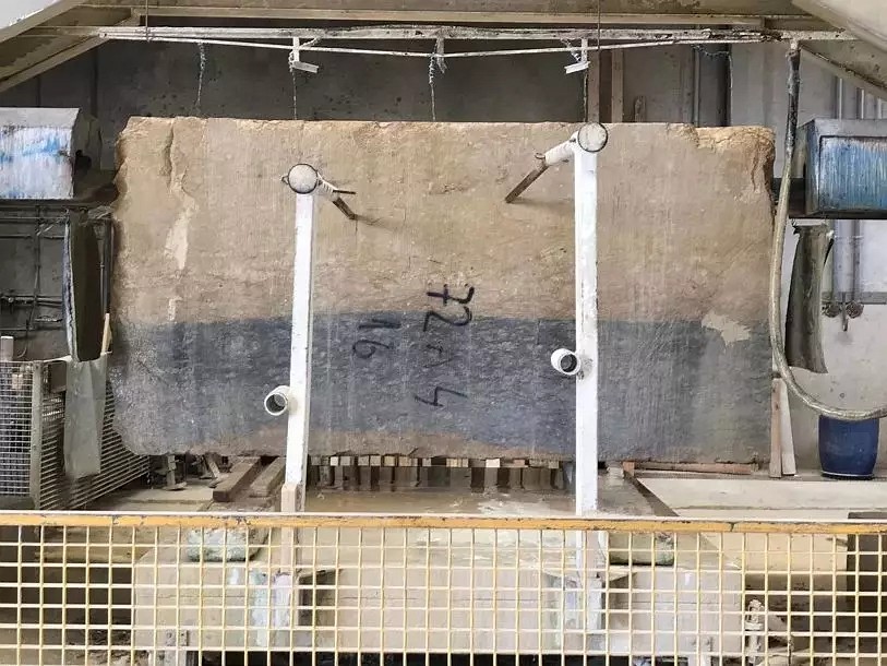 你說石材有色差是次品，那是你沒遇上好設計