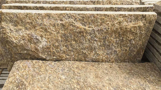 國產(chǎn)兩款特色花崗巖豹皮花和虎皮黃的比較異同