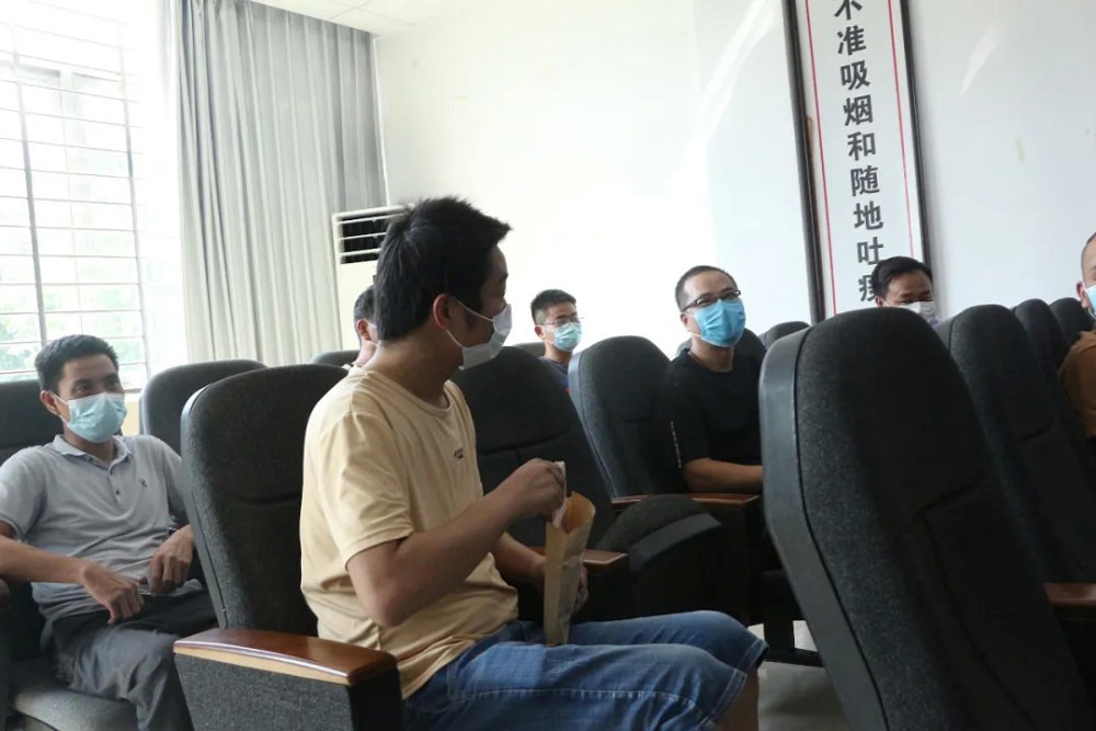 時隔4年!福建南安52名工人追回近135萬被欠工資