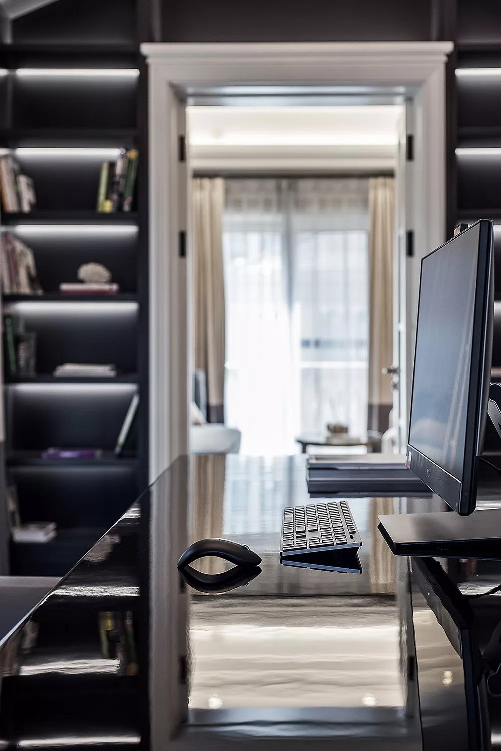 黑白大理石+金屬線,精致優雅的完美搭配