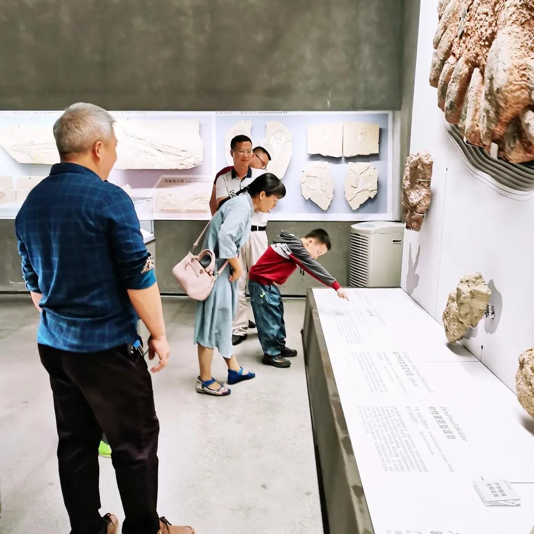 “石文化 中國夢”創意文案與多媒體攝影大賽迎來第三批大規模采風活動