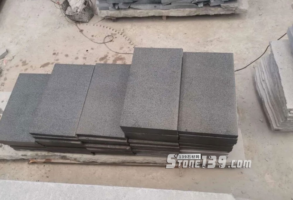 長泰芝麻黑G654礦區(qū)一手報價(最新)!庫存百萬立方以上!