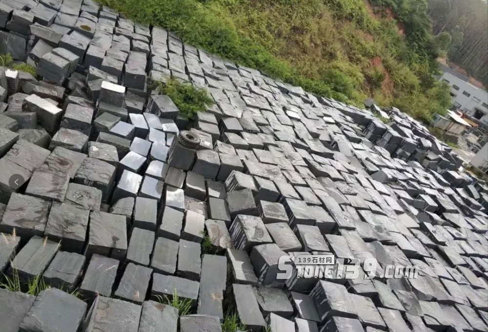 長泰芝麻黑G654礦區(qū)一手報價(最新)!庫存百萬立方以上!