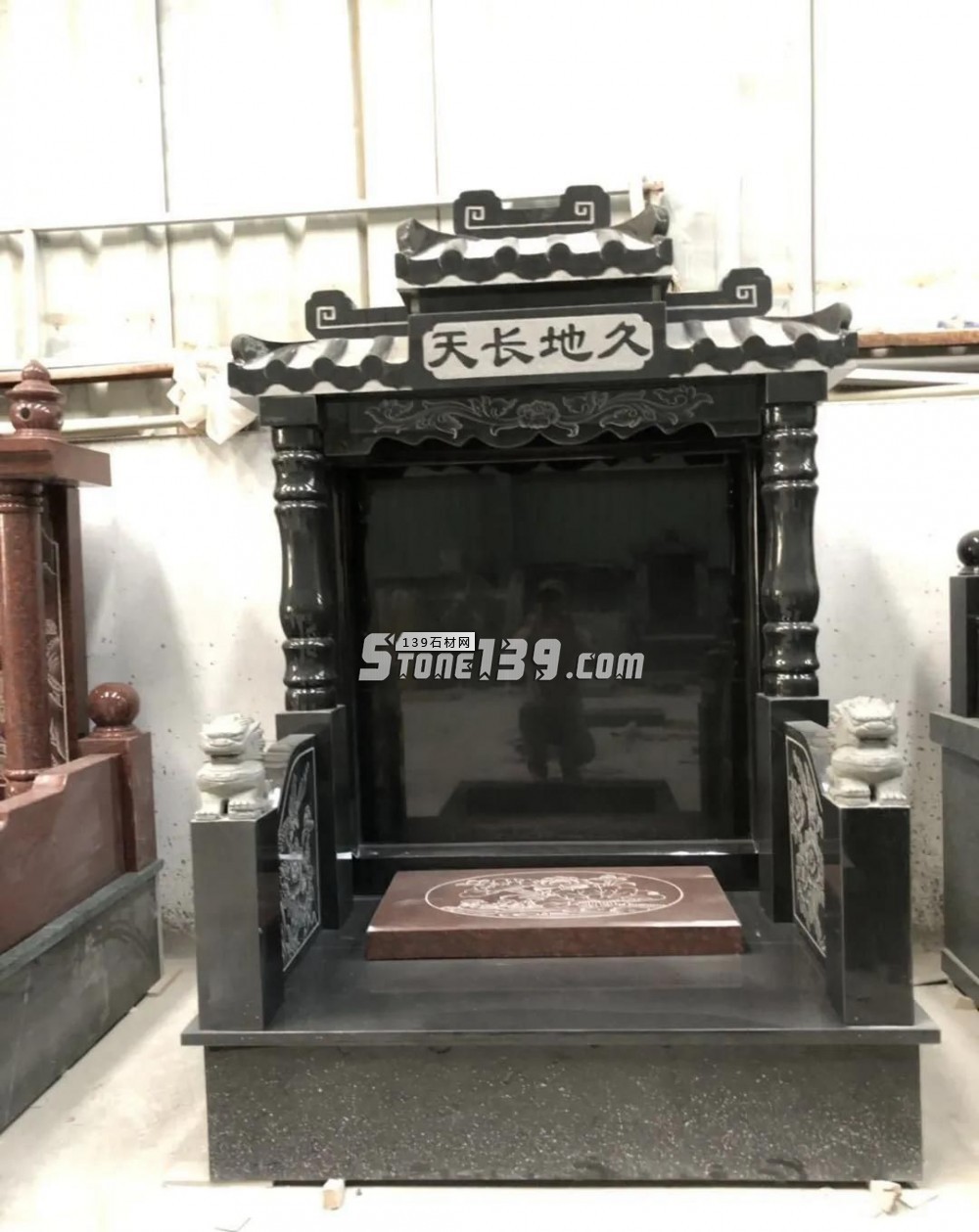 純黑色墓碑石好料還是中國(guó)的山西黑