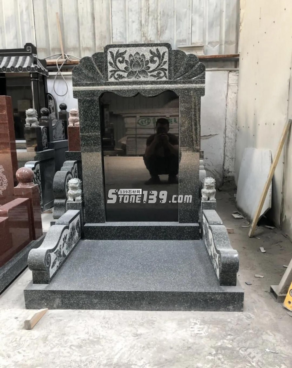 純黑色墓碑石好料還是中國(guó)的山西黑