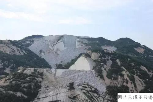 麻城市堅持發展綠色礦山，積極落實省級環保督查，實現經濟和環境協調發展