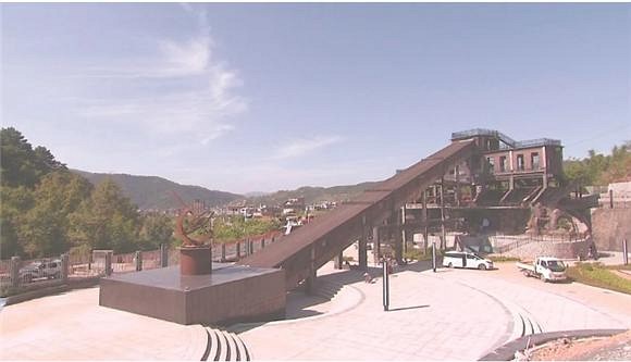 福建永定紅產(chǎn)地龍巖市永定區(qū):打造全省首家礦山公園 讓廢棄礦山重現(xiàn)綠水青山