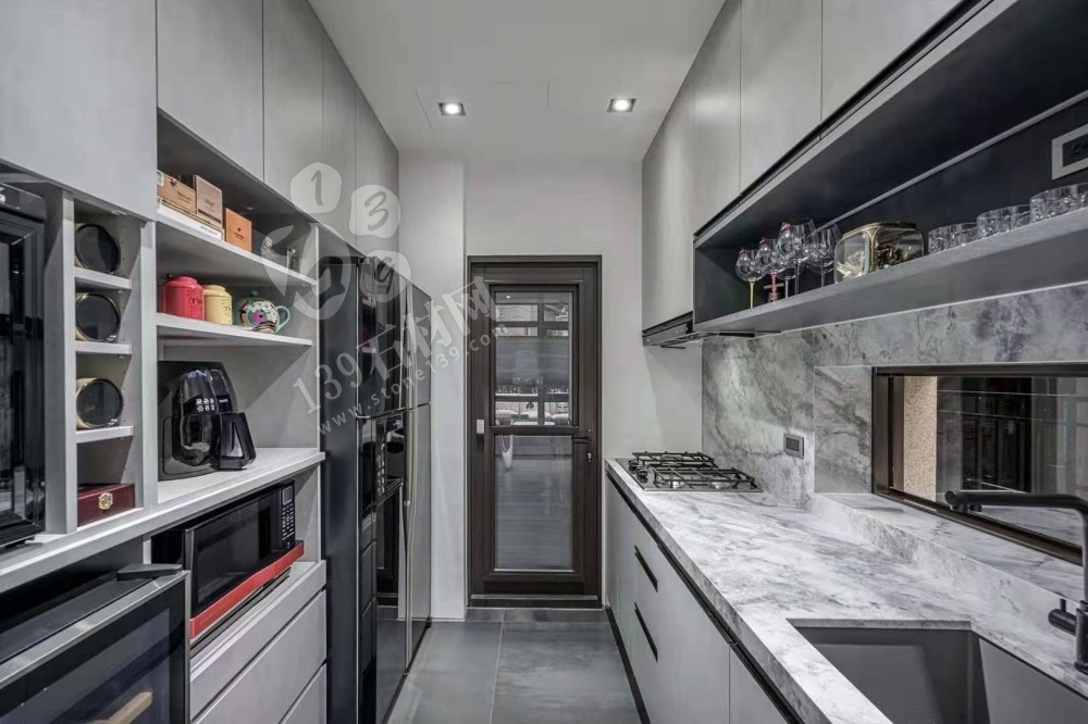 魚肚灰-內裝外裝都可以裝的很好看的天然石材