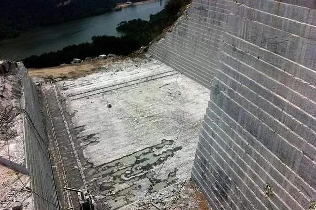 詩情畫意的浪淘沙石材，在諸多花崗石中顯得相當清新脫俗