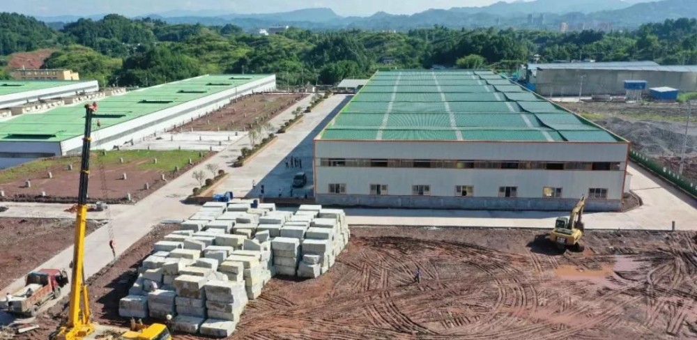 四川宜賓興文縣：以商招商，做強石材產業，附礦山圖片