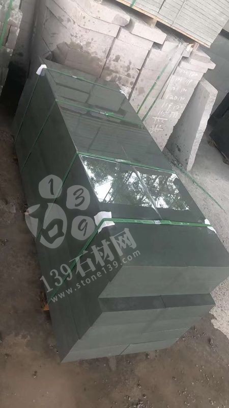 萬國石材帶您了解沒哭了的萬源青石雕刻產(chǎn)品