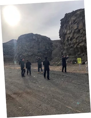 北京市建設工程物資協會建筑石材分會帶領專家到承德地區礦山進行實地考查