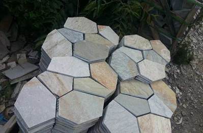 花崗巖地鋪:冰裂紋vs馬蹄石,哪種鋪裝效果好看?