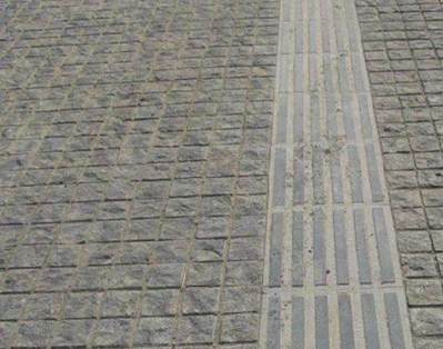 花崗巖地鋪:冰裂紋vs馬蹄石,哪種鋪裝效果好看?