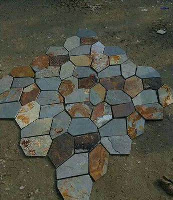 花崗巖地鋪:冰裂紋vs馬蹄石,哪種鋪裝效果好看?