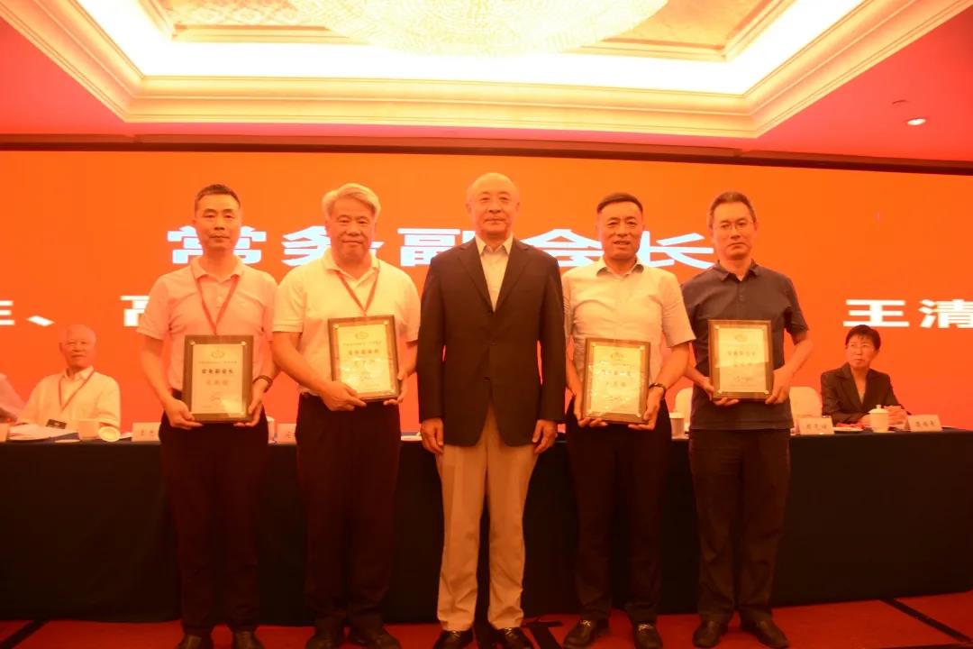 中國石材協會成功換屆，陳國慶連任會長