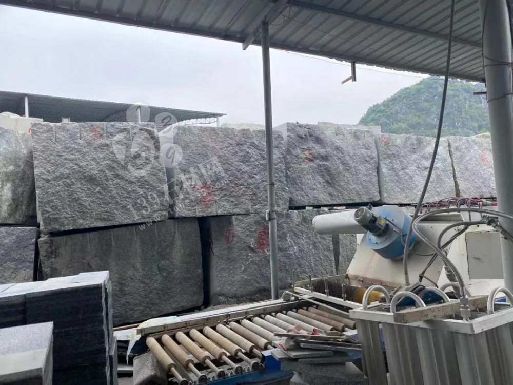 【榮興石材】主營廣西芝麻黑（鐘山青）