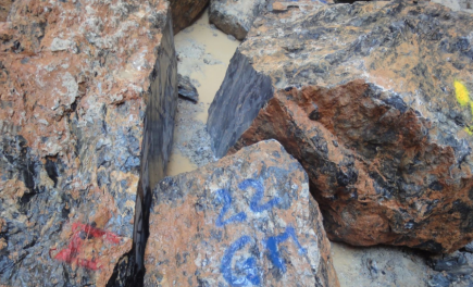 天然大理石不補膠,石材一錢不值?