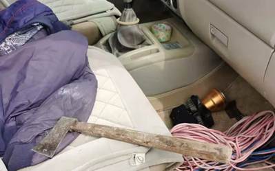 吳山鎮各石材企業按要求停止開采，等待統一規劃。竟有小偷打起了石材礦山上的設備！