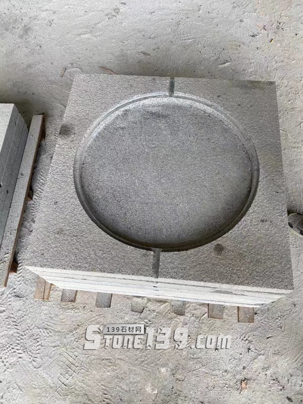 【鐘山大枋石業(yè)】經(jīng)營廣西芝麻黑654毛光板、樹池石、水溝蓋板、馬蹄石、園林環(huán)境等異形石材