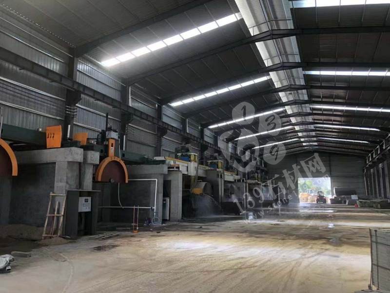 【鐘山大枋石業(yè)】經(jīng)營廣西芝麻黑654毛光板、樹池石、水溝蓋板、馬蹄石、園林環(huán)境等異形石材