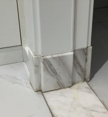 為什么建議門套位置做石材腳墩？