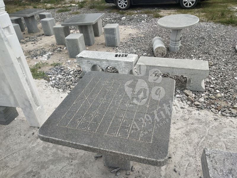 鐘山瑞全石材工藝廠主營鐘山青、路沿石、馬蹄石、欄桿欄板、石球異形、以及石桌等石材家具