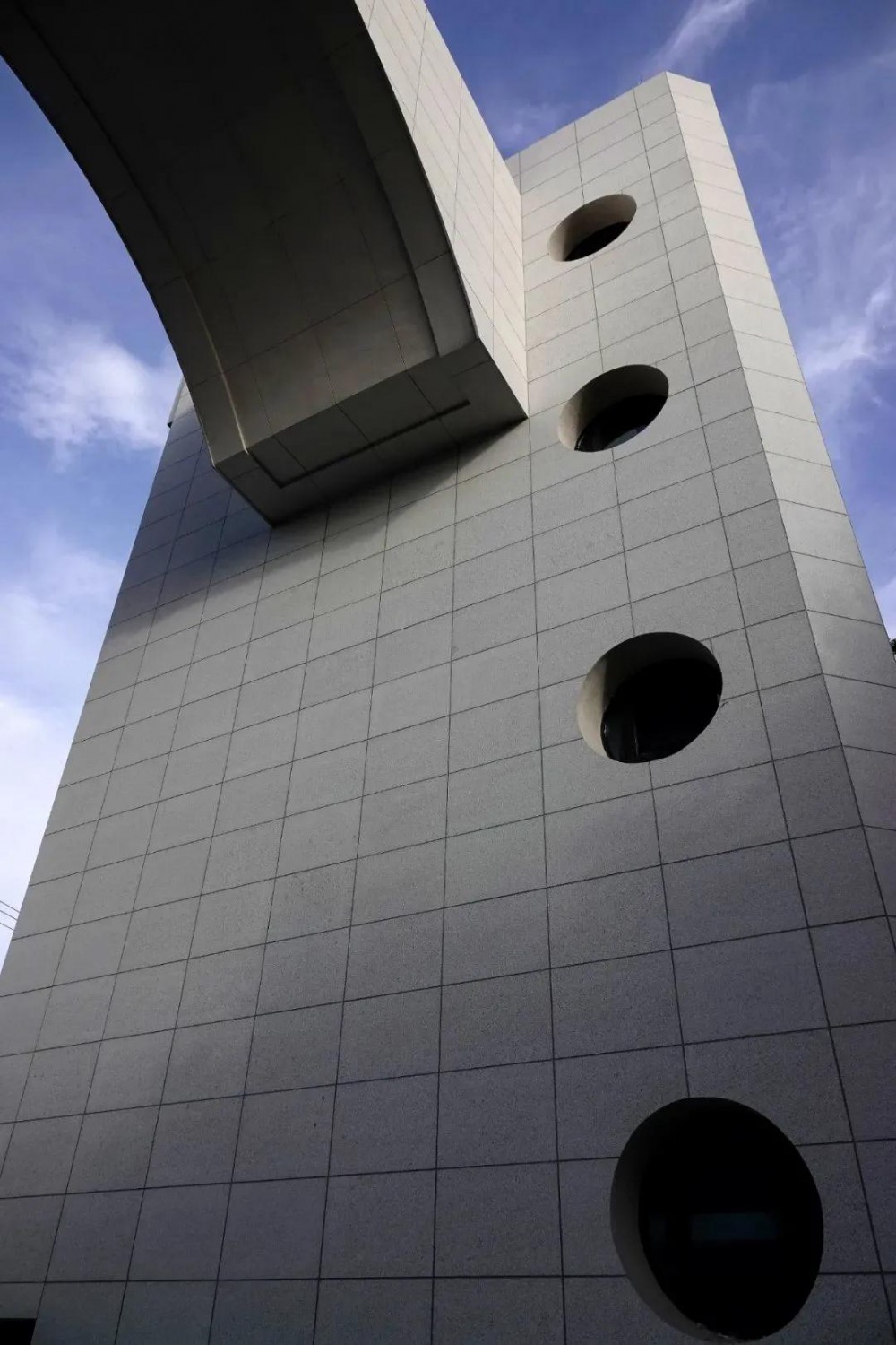 大學校門用花崗巖裝飾