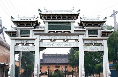 淺談石雕牌坊價格決定因素分析，附價格參考！