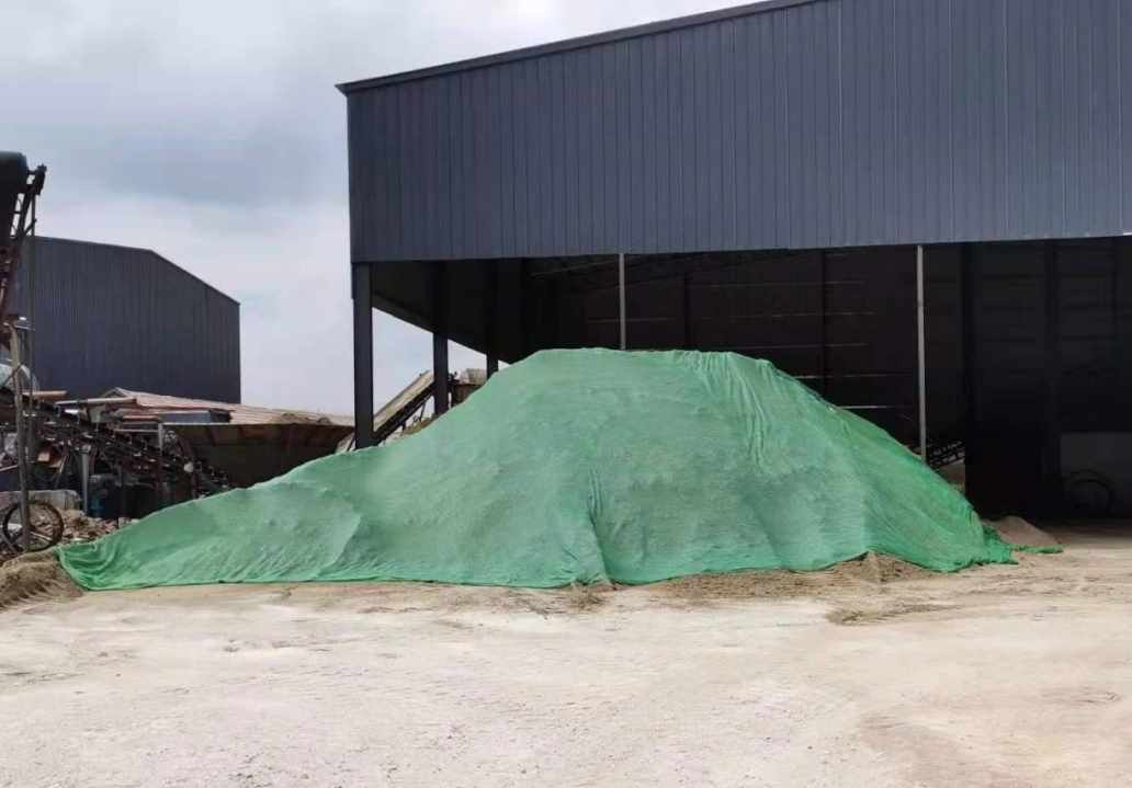 山東莒縣龍山鎮三家石材廠存在揚塵污染問題,被立案處罰!