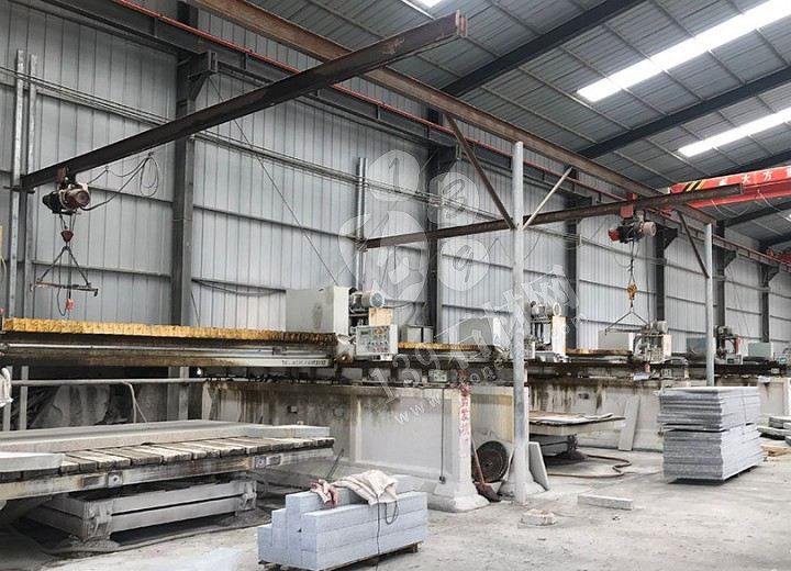 【南陽金泰石業】主營河南黃金麻、河南黃銹石方城芝麻白花崗巖園林工程配套用石