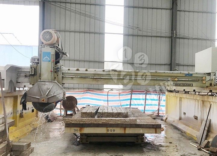 【南陽金泰石業】主營河南黃金麻、河南黃銹石方城芝麻白花崗巖園林工程配套用石