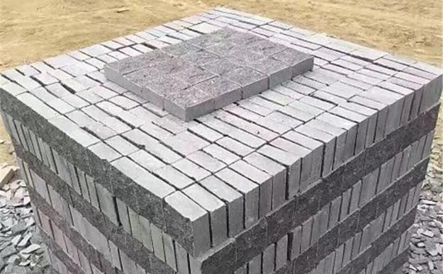 【南陽金泰石業】主營河南黃金麻、河南黃銹石方城芝麻白花崗巖園林工程配套用石