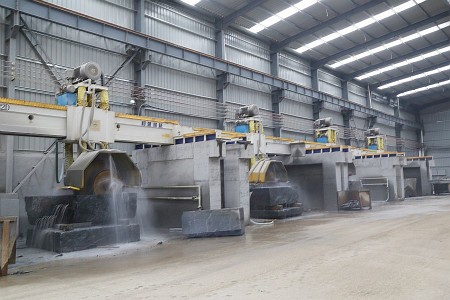 鐘山青花崗巖、礦山荒料、工廠