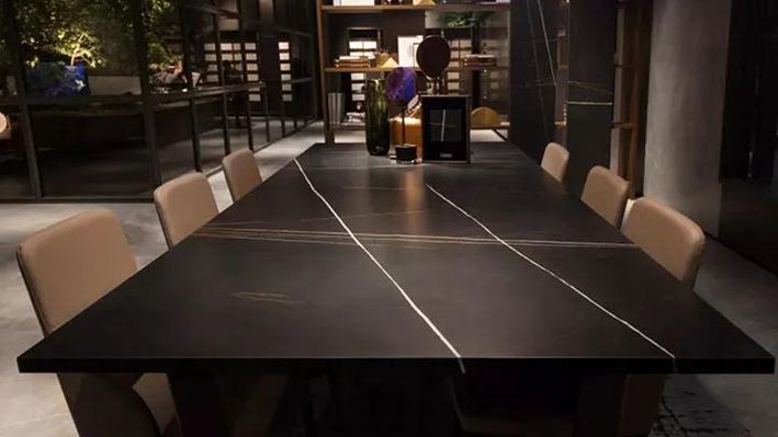 晏輝：巖板價格越來越低，啥原因？