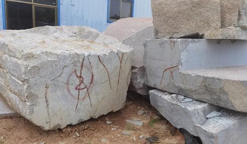 山東濟寧鄒城市石材產業(yè)園依托“谷山灰”、“槐花綠”石材品種開工