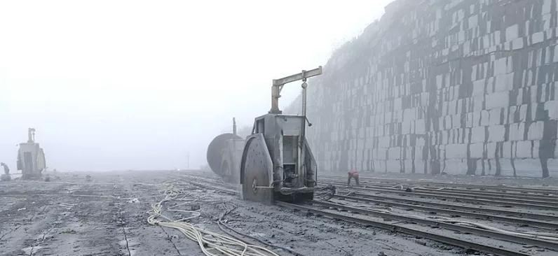 安徽金寨黑花崗巖礦山和產品六安金寨縣芝麻黑欣賞