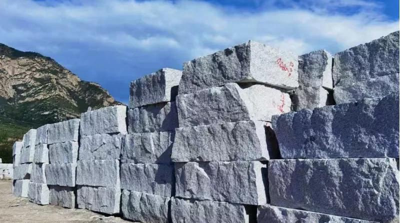 河北承德市隆化縣花崗巖礦區新品珍珠花石材