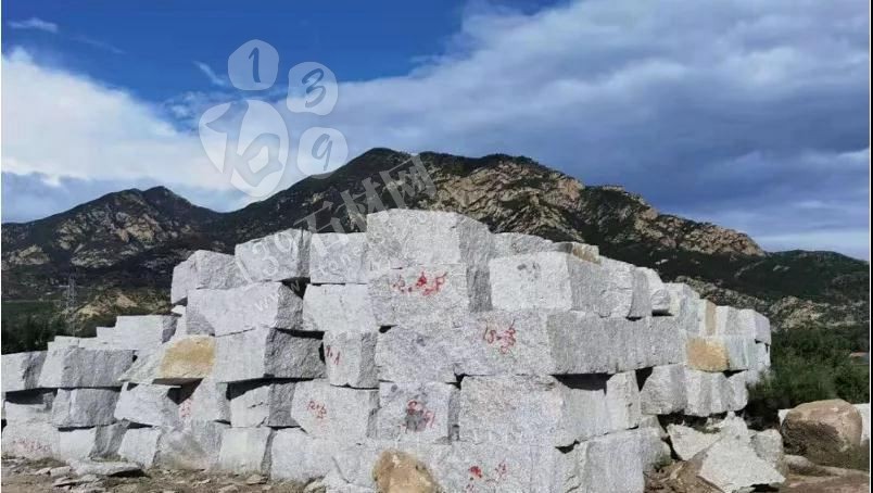 河北承德市隆化縣花崗巖礦區新品珍珠花石材