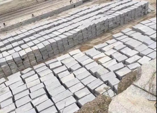 湖南長沙寧鄉(xiāng)市流沙河鎮(zhèn)花崗巖產(chǎn)區(qū)及芝麻灰石材